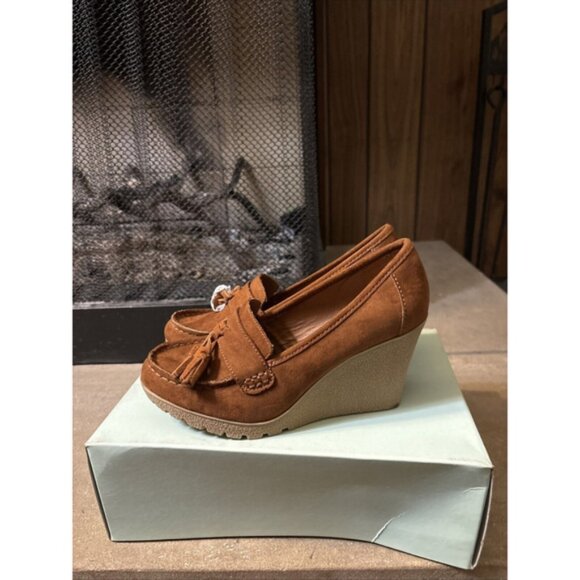 Mia Women NWB Wedge Heels 9.5 Vickie Rust Suede Leather Tassel Slip On $64 - Picture 1 of 9